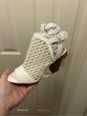 Shoe Dazzle White Woven Peep-Toe Block Heel Sandal